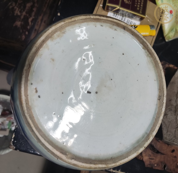 古玩陶瓷花卉紋青花罐真品鑒賞圖