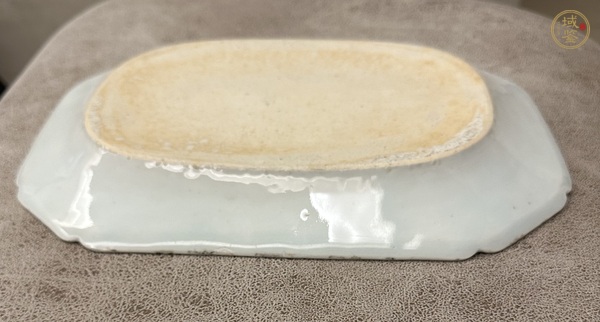古玩陶瓷花卉紋八倭角盤真品鑒賞圖