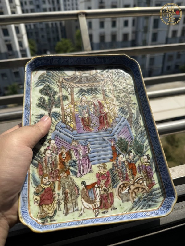 古玩陶瓷人物紋粉彩四方倭角盤(pán)真品鑒賞圖