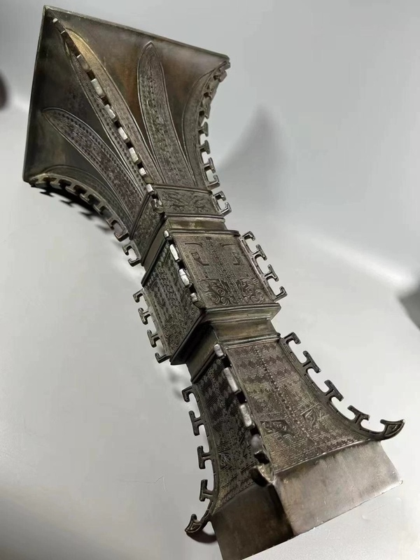 古玩銅器花觚拍賣，當前價格36000元