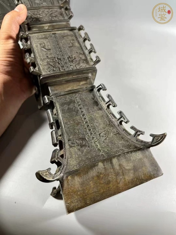 古玩銅器花觚真品鑒賞圖