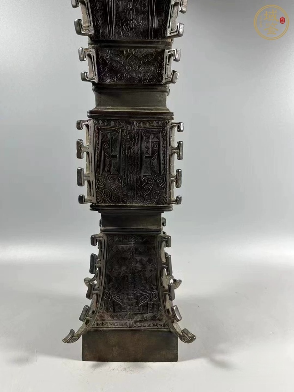 古玩銅器花觚真品鑒賞圖