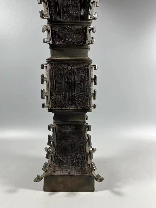 古玩銅器花觚拍賣，當前價格36000元