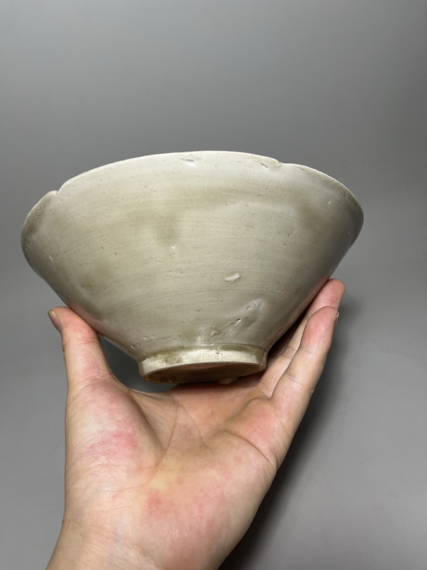 古玩陶瓷【館藏級(jí)精品】宋代 青釉六出筋葵口斗笠碗【級(jí)別高，升值空間大】拍賣，當(dāng)前價(jià)格0元