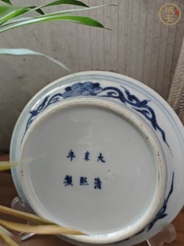 古玩陶瓷花卉紋青花花盆真品鑒賞圖