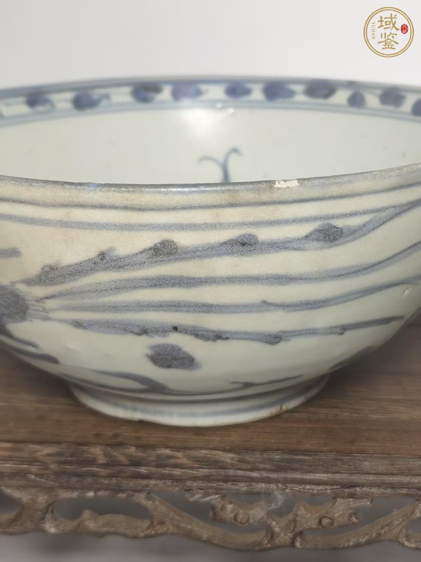 古玩陶瓷晚明青花龍鳳紋碗真品鑒賞圖
