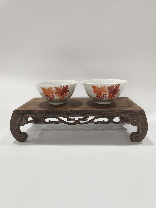 古玩轉(zhuǎn)賣民國早期礬紅葡萄紋茶園拍賣，當(dāng)前價格2500元
