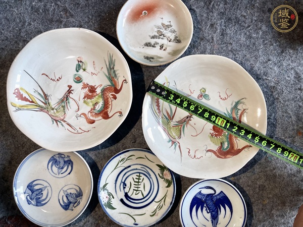 古玩陶瓷粉彩龍鳳紋盤(pán)真品鑒賞圖