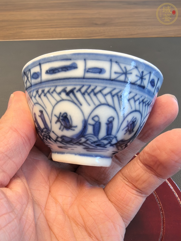 古玩陶瓷清中期青花杯真品鑒賞圖