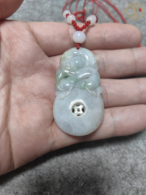 古玩玉器天然翡翠雕“龍紋掛件”真品鑒賞圖