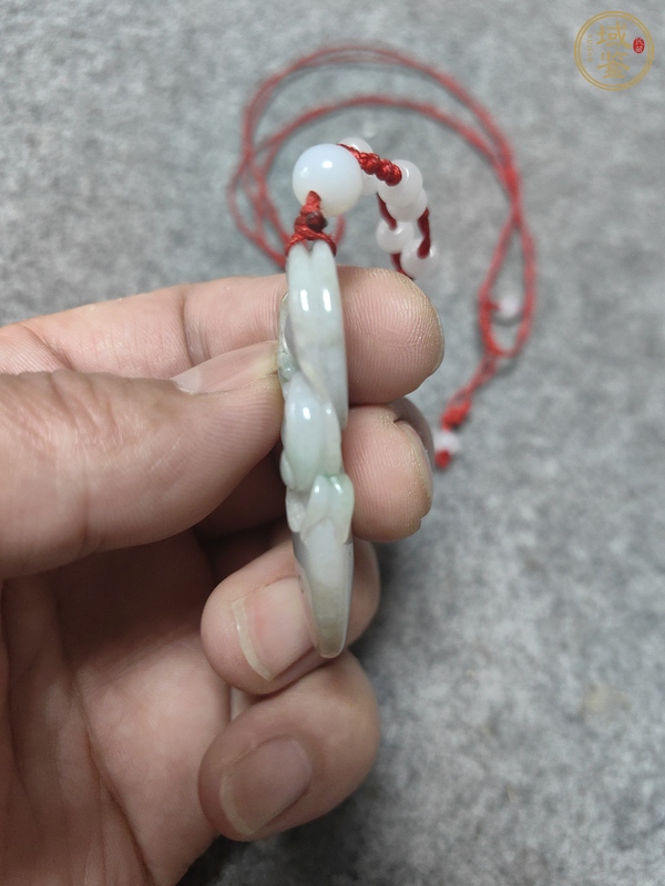 古玩玉器天然翡翠雕“龍紋掛件”真品鑒賞圖
