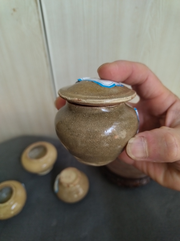 古玩陶瓷龍泉青瓷蓋罐拍賣，當前價格1188元
