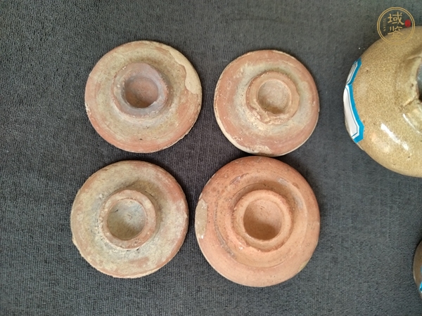 古玩陶瓷龍泉青瓷蓋罐真品鑒賞圖