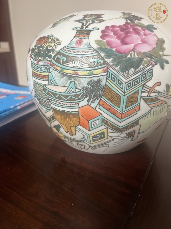 古玩陶瓷清晚期 淺絳博古名家戴裕成西瓜罐真品鑒賞圖