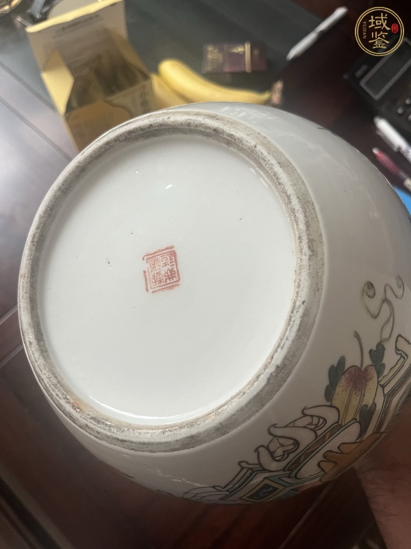 古玩陶瓷清晚期 淺絳博古名家戴裕成西瓜罐真品鑒賞圖