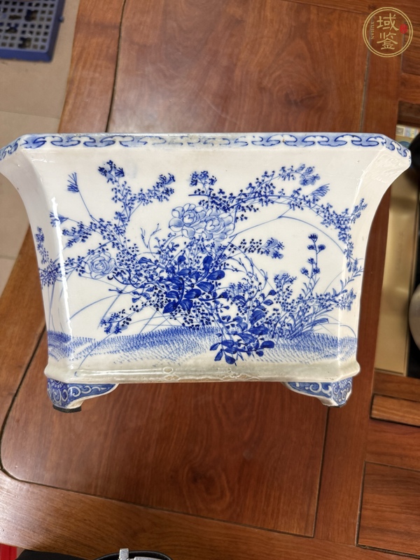 古玩陶瓷花鳥紋青花花盆真品鑒賞圖