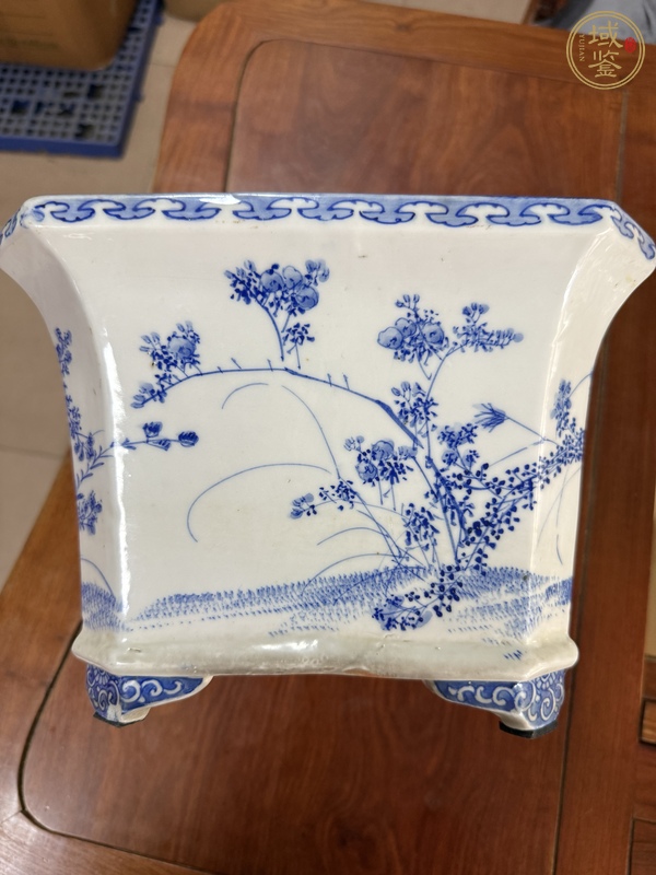 古玩陶瓷花鳥紋青花花盆真品鑒賞圖