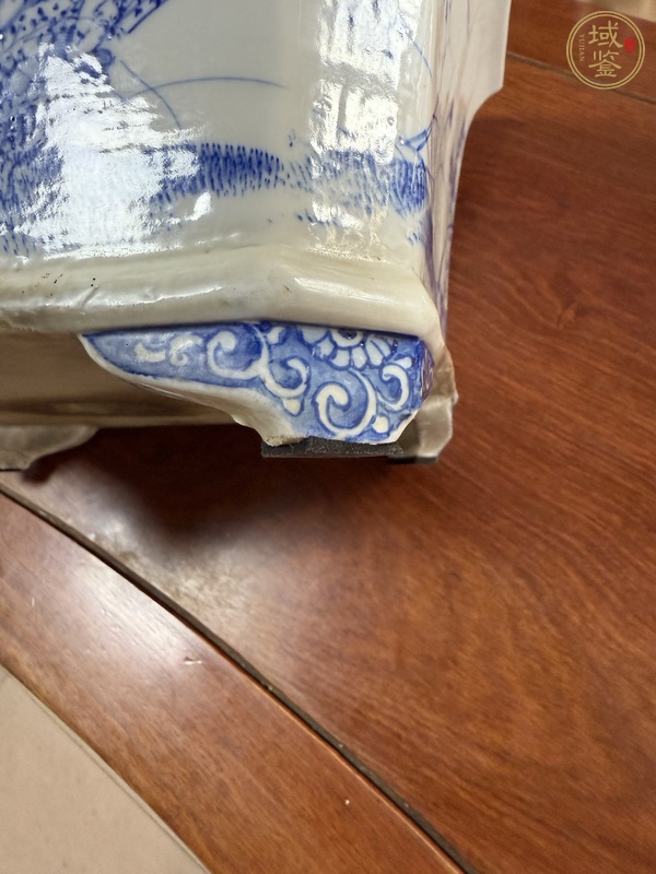 古玩陶瓷花鳥紋青花花盆真品鑒賞圖