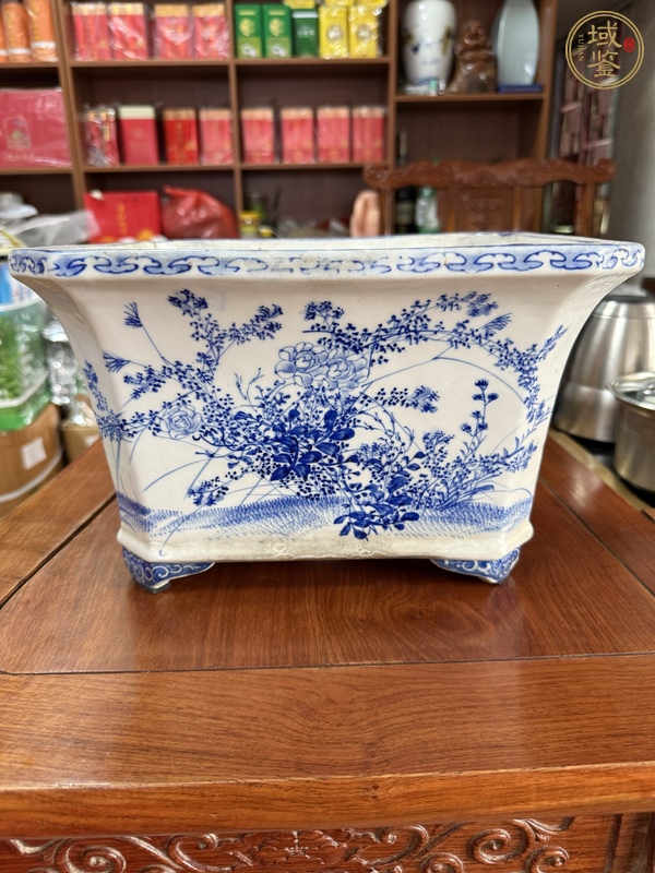 古玩陶瓷花鳥紋青花花盆真品鑒賞圖