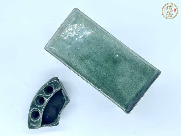 古玩陶瓷綠釉筆插真品鑒賞圖