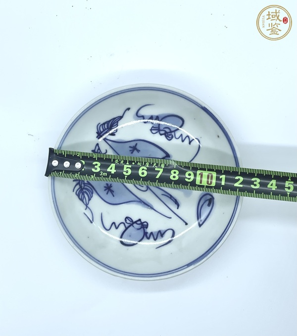古玩陶瓷青花雙旗圖盤真品鑒賞圖