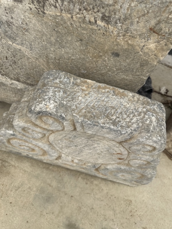 古玩雜項(xiàng)明.漢白玉構(gòu)件拍賣(mài)，當(dāng)前價(jià)格15000元