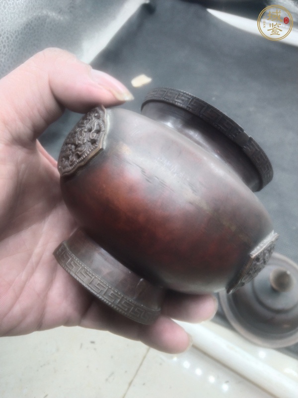 古玩雜項(xiàng)藏式紫銅蓋罐真品鑒賞圖