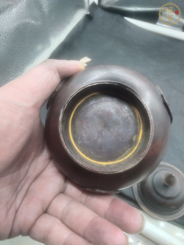 古玩雜項(xiàng)藏式紫銅蓋罐真品鑒賞圖