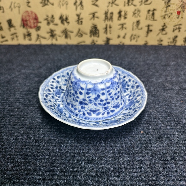 古玩陶瓷康熙青花杯碟真品鑒賞圖