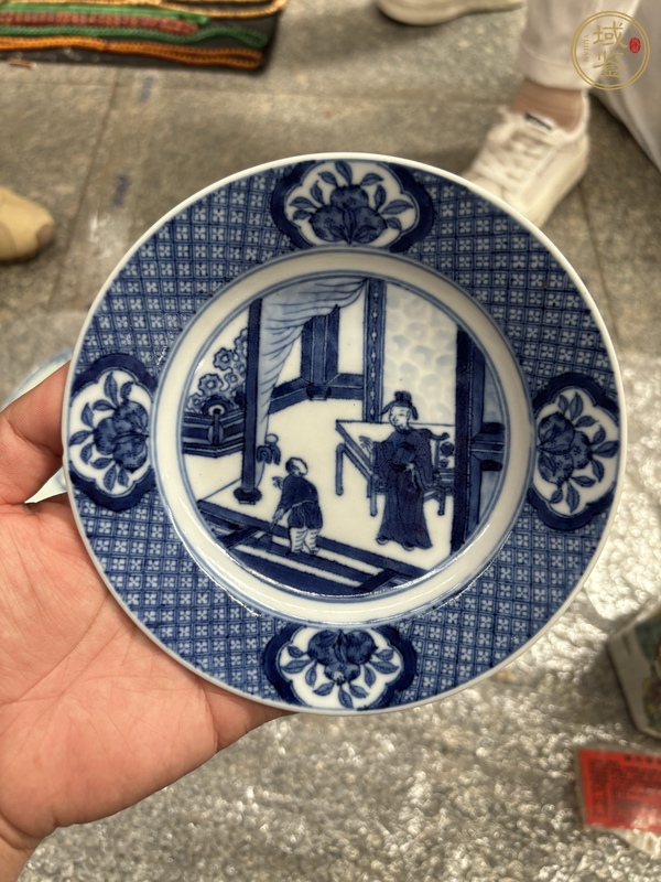 古玩陶瓷青花人物故事盤真品鑒賞圖