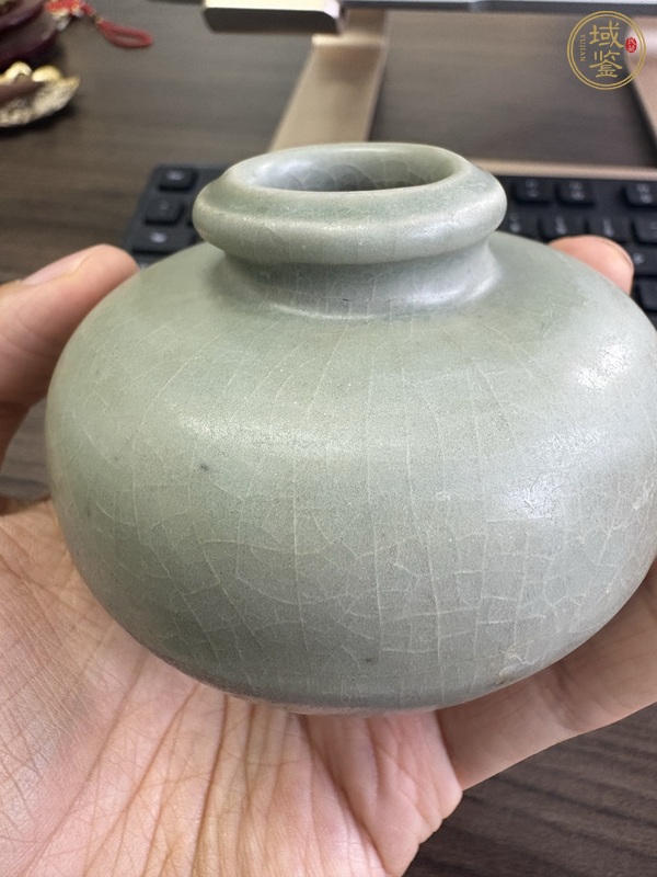 古玩陶瓷龍泉青瓷水盂真品鑒賞圖