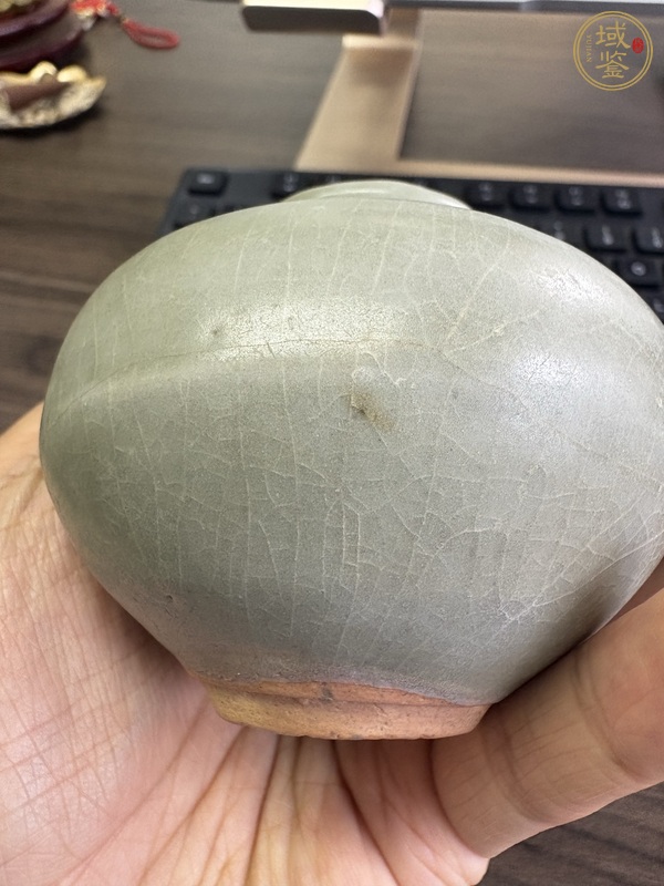 古玩陶瓷龍泉青瓷水盂真品鑒賞圖