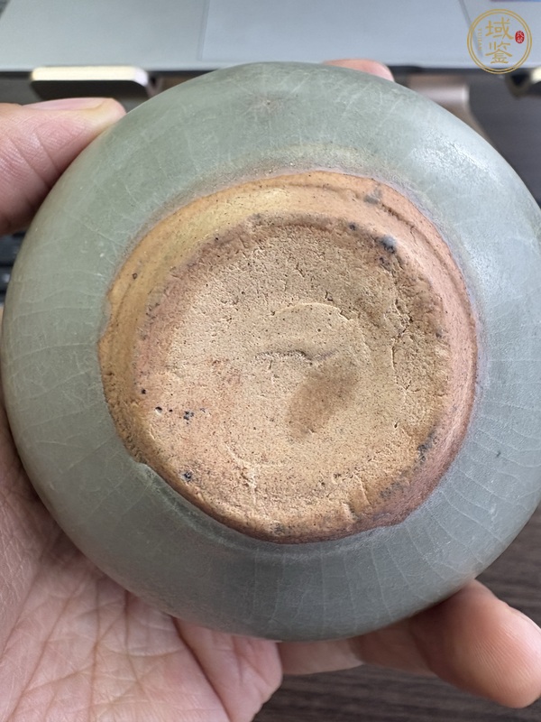 古玩陶瓷龍泉青瓷水盂真品鑒賞圖