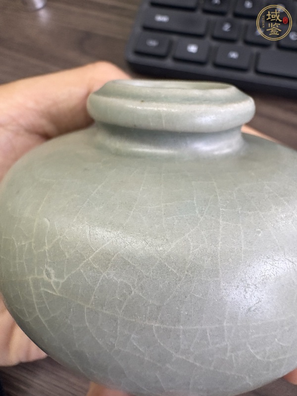 古玩陶瓷龍泉青瓷水盂真品鑒賞圖