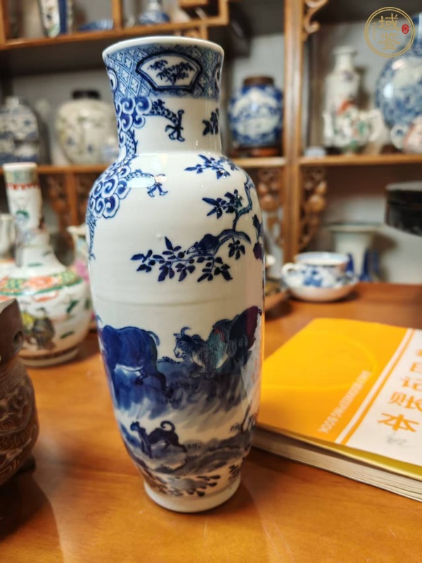 古玩陶瓷青花瓶真品鑒賞圖