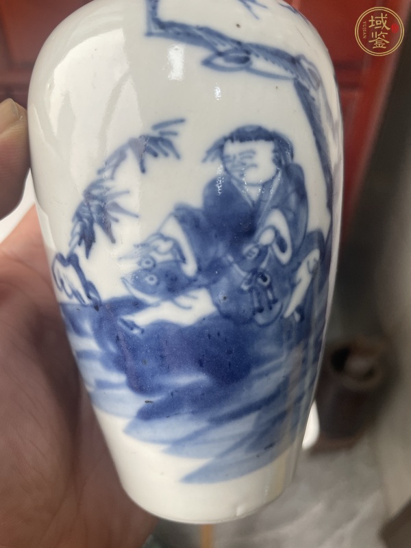 古玩青花瓶真品鑒賞圖