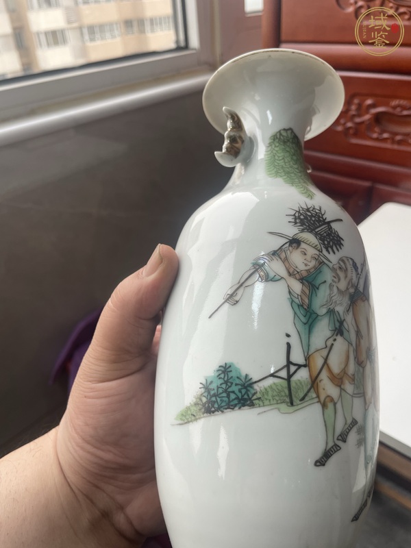 古玩陶瓷樵漁問答雙福耳撇口瓶真品鑒賞圖