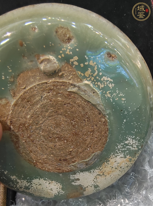 古玩陶瓷華寧窯青釉盤真品鑒賞圖