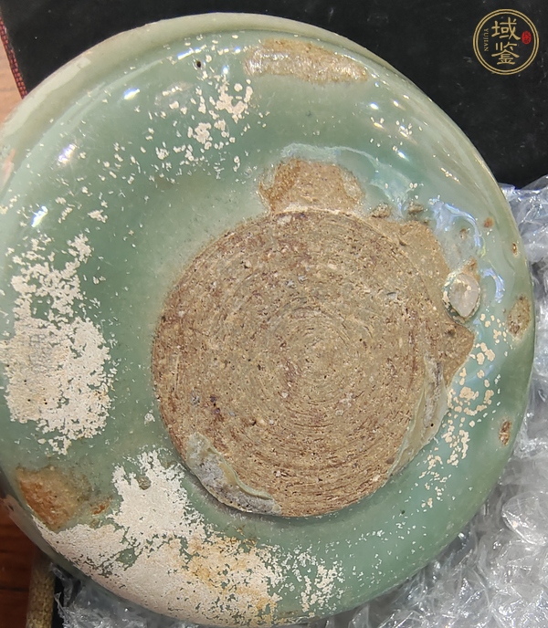 古玩陶瓷華寧窯青釉盤真品鑒賞圖