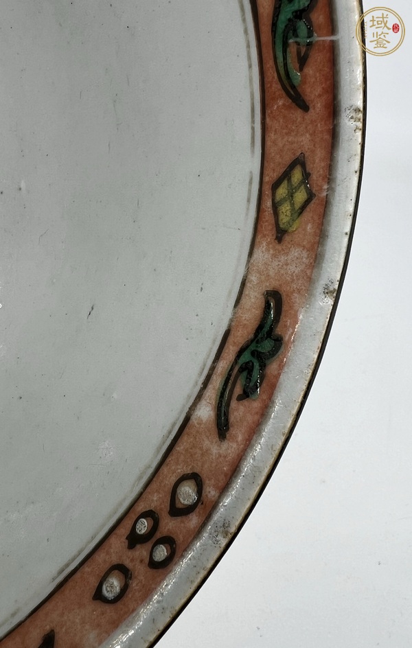 古玩陶瓷粉彩花卉紋茶碗真品鑒賞圖