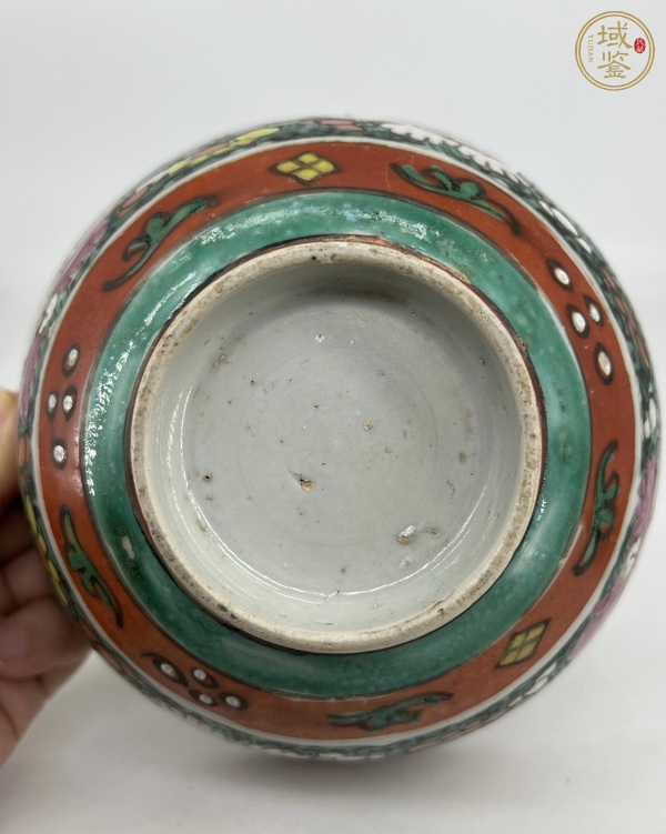古玩陶瓷粉彩花卉紋茶碗真品鑒賞圖