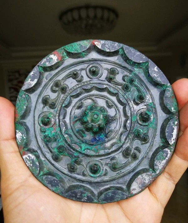 古玩銅器西漢星云鏡拍賣，當(dāng)前價(jià)格4400元