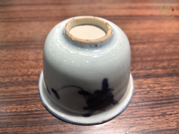 古玩陶瓷青花花卉紋杯真品鑒賞圖