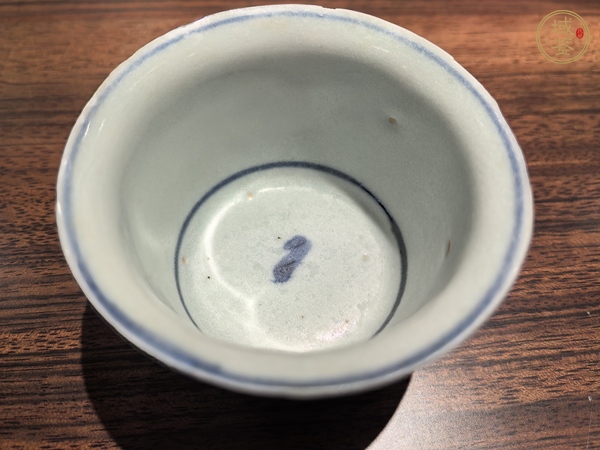 古玩陶瓷青花花卉紋杯真品鑒賞圖