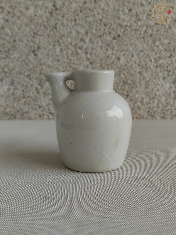 古玩陶瓷德化白瓷壺真品鑒賞圖