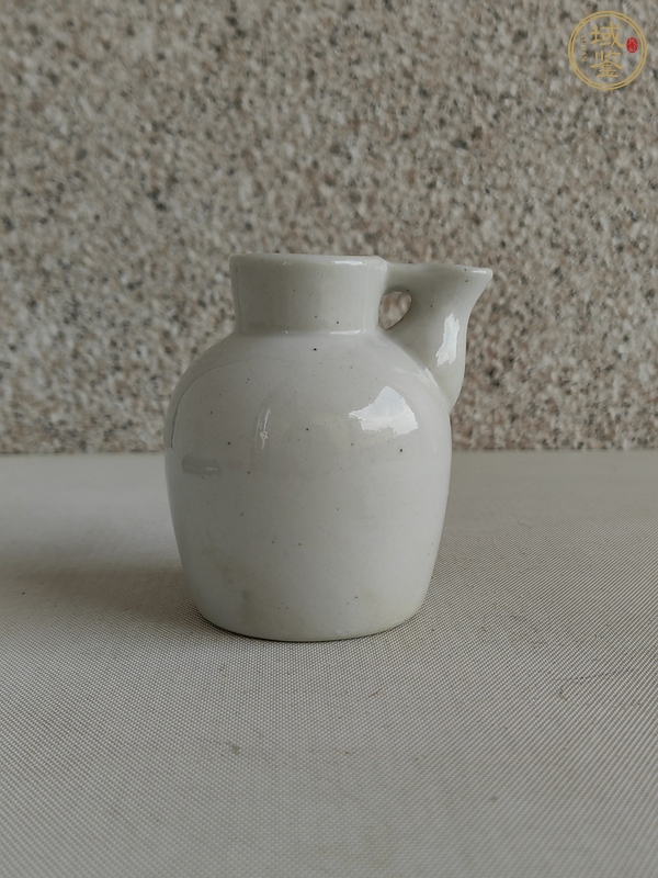 古玩陶瓷德化白瓷壺真品鑒賞圖