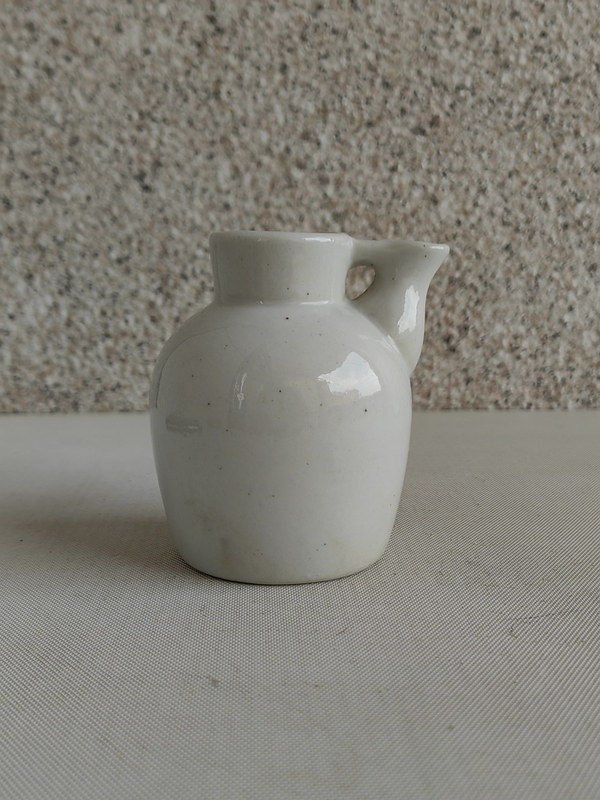 古玩陶瓷德化白瓷壺拍賣(mài),當(dāng)前價(jià)格198元
