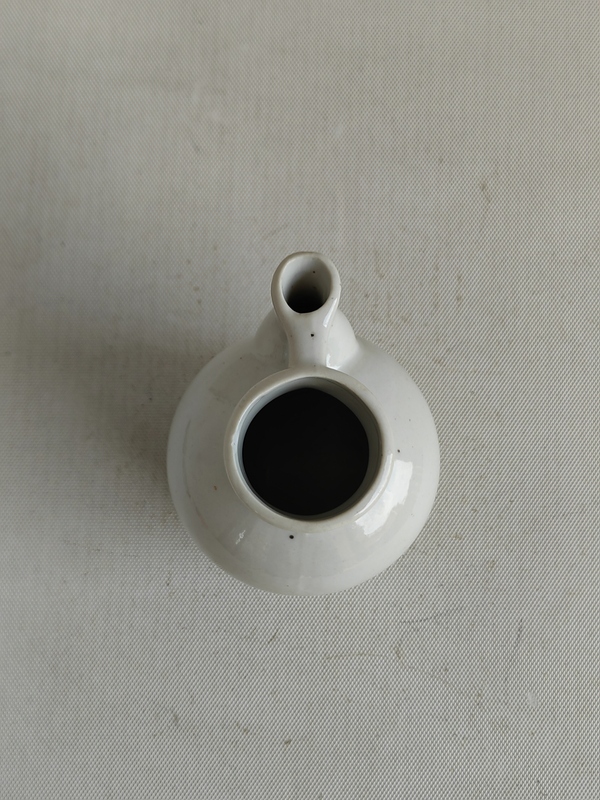 古玩陶瓷德化白瓷壺拍賣，當(dāng)前價格198元