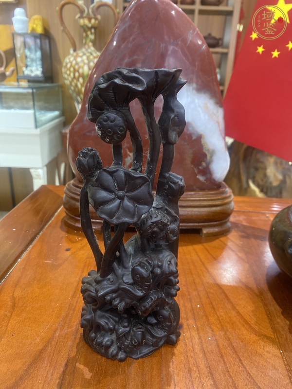 古玩荷花鯉魚擺件真品鑒賞圖