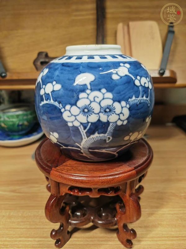 古玩青花留白冰梅紋罐真品鑒賞圖